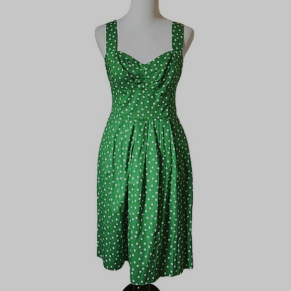 Green with white polka dot Donna Ricco sweetheart cut tank dress.